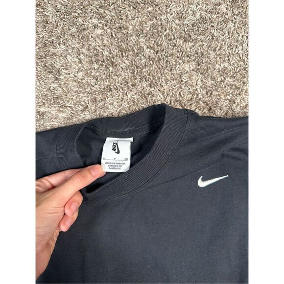 nike women’s S clothes bundle two short sleeve tops three pull on shorts black - Picture 5 of 11